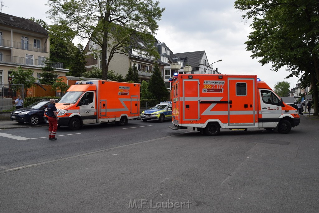 Einsatz BF Koeln Koeln Brueck Bruecker Mauspfad P59.JPG - Miklos Laubert